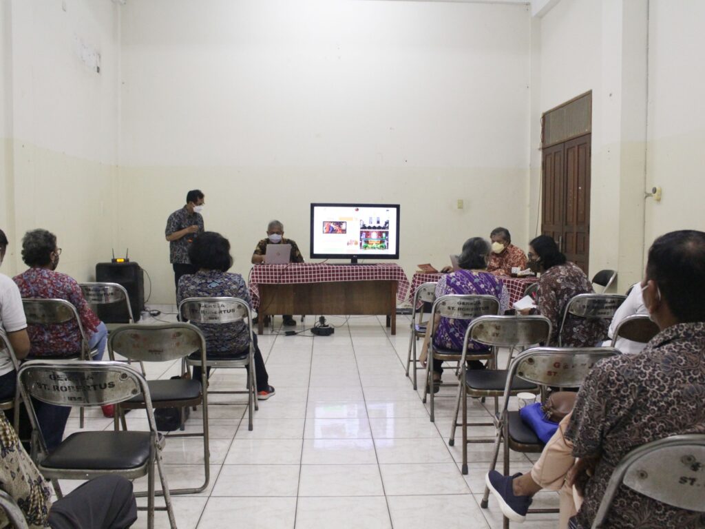 Forum Kerasulan Kitab Suci (KKS) Dekenat Timur