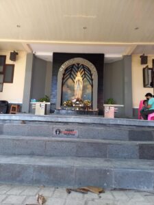 Taman Doa Maria Regina Rosari