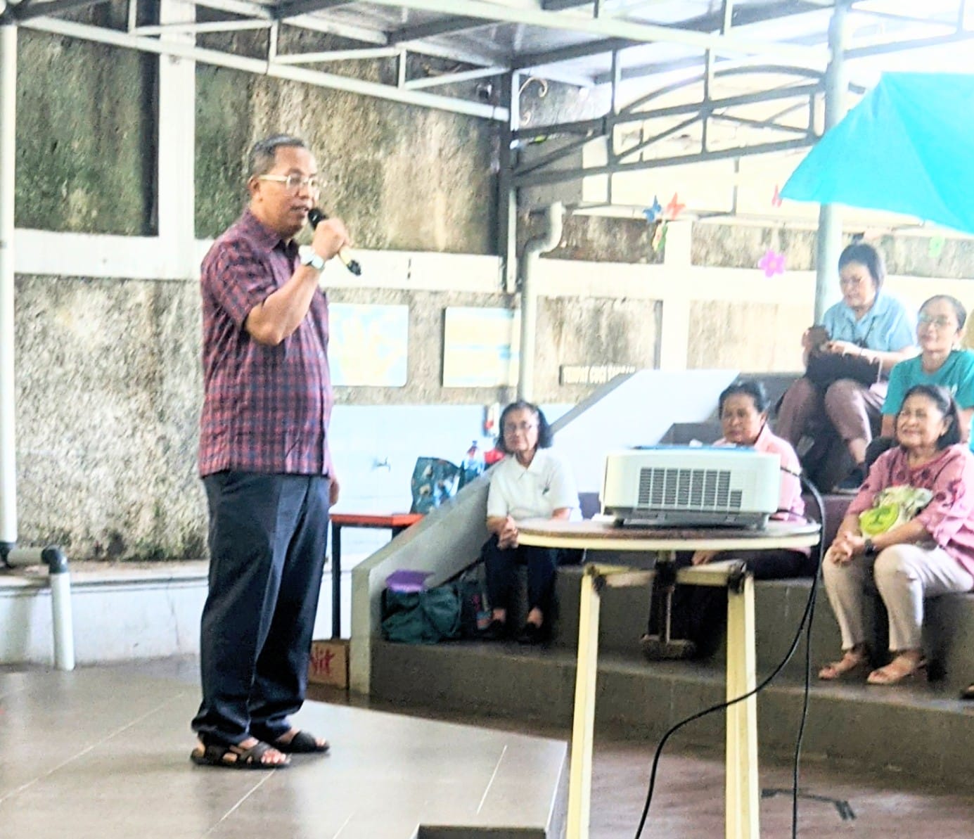 Program Enam Minggu Meditasi Kristiani